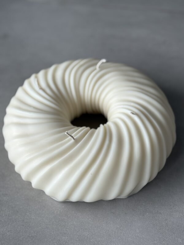 natural soy decorative candle Donut φυτικό κερί σόγια ντόνατ