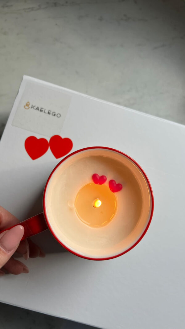 saint valentine's loving mug natural soy candle hearts love φυτικό κερί σόγια κούπα άγιος βαλεντίνος ερωτευμένοι καρδιά