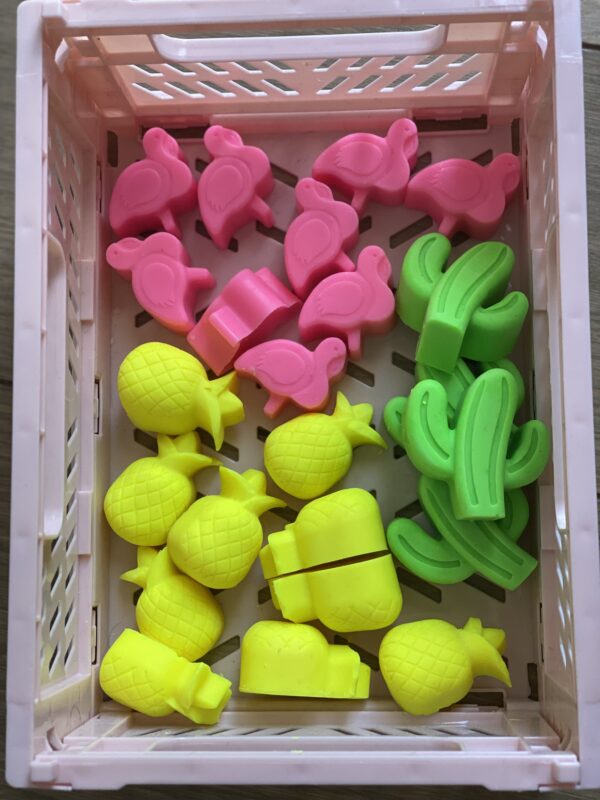 wax melts summer pineapples cactus flamingo flamingos decorative natural soy candle candles φλαμίνγκο φυτικά κεριά διακοσμητικά