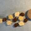 wax melts golden snowflakes leaves and nuts autumn decorative natural soy candle βελανίδια φύλλα φθινόπωρο