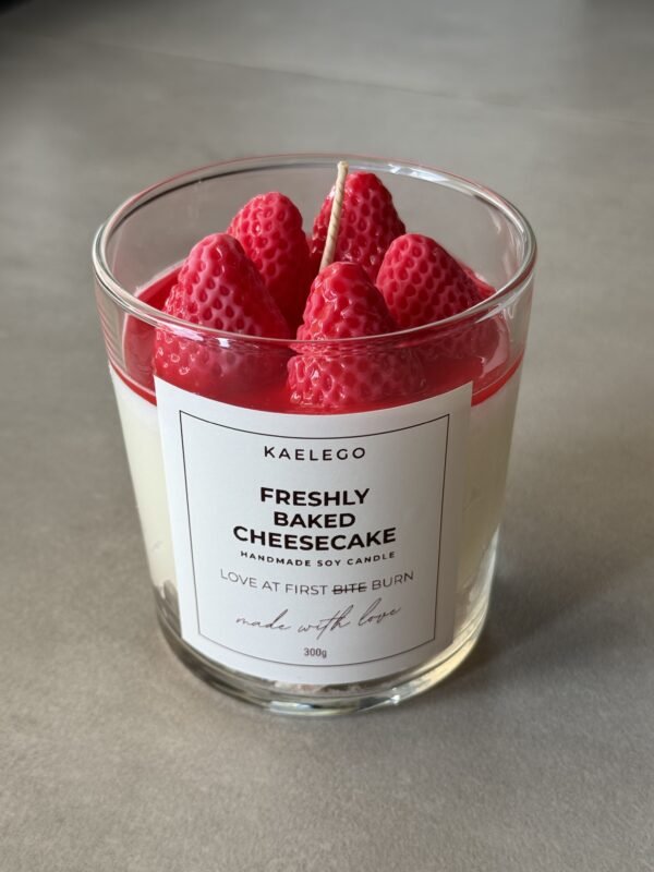 Soy wax jar container cheesecake strawberry scented handmade δοχείο κερί σόγια αρωματικό χειροποίητο τζιζκεηκ τζιζκεικ φράουλα