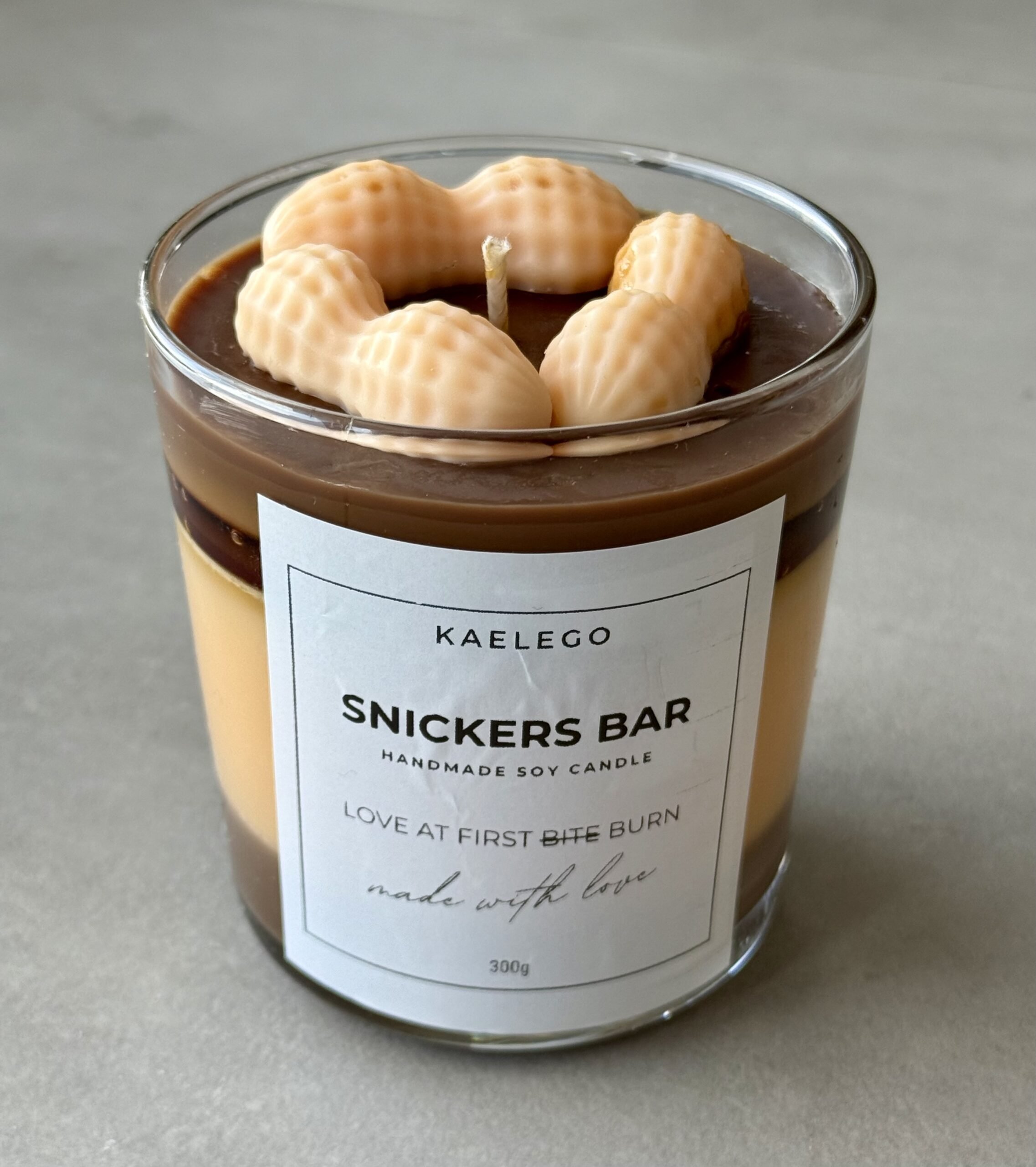 Soy wax jar container snickers peanuts peanutbutter scented handmade δοχείο κερί σόγια αρωματικό χειροποίητο σνικερς φυστικι φυστικοβούτυρο